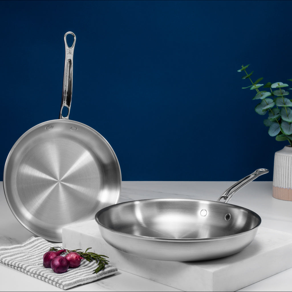 two Insignia pans